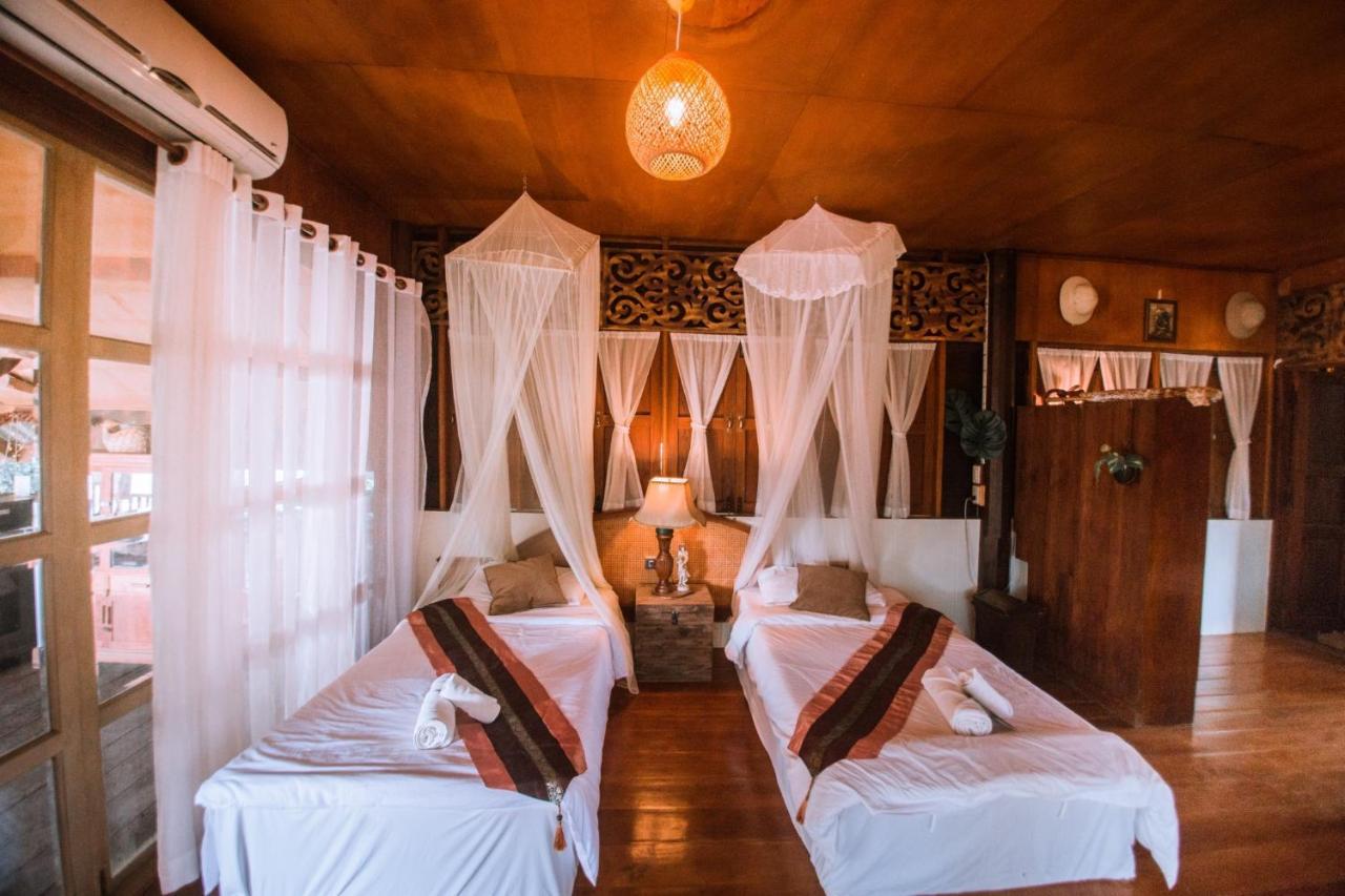 The Antique Riverside Resort Ban Pong  Экстерьер фото
